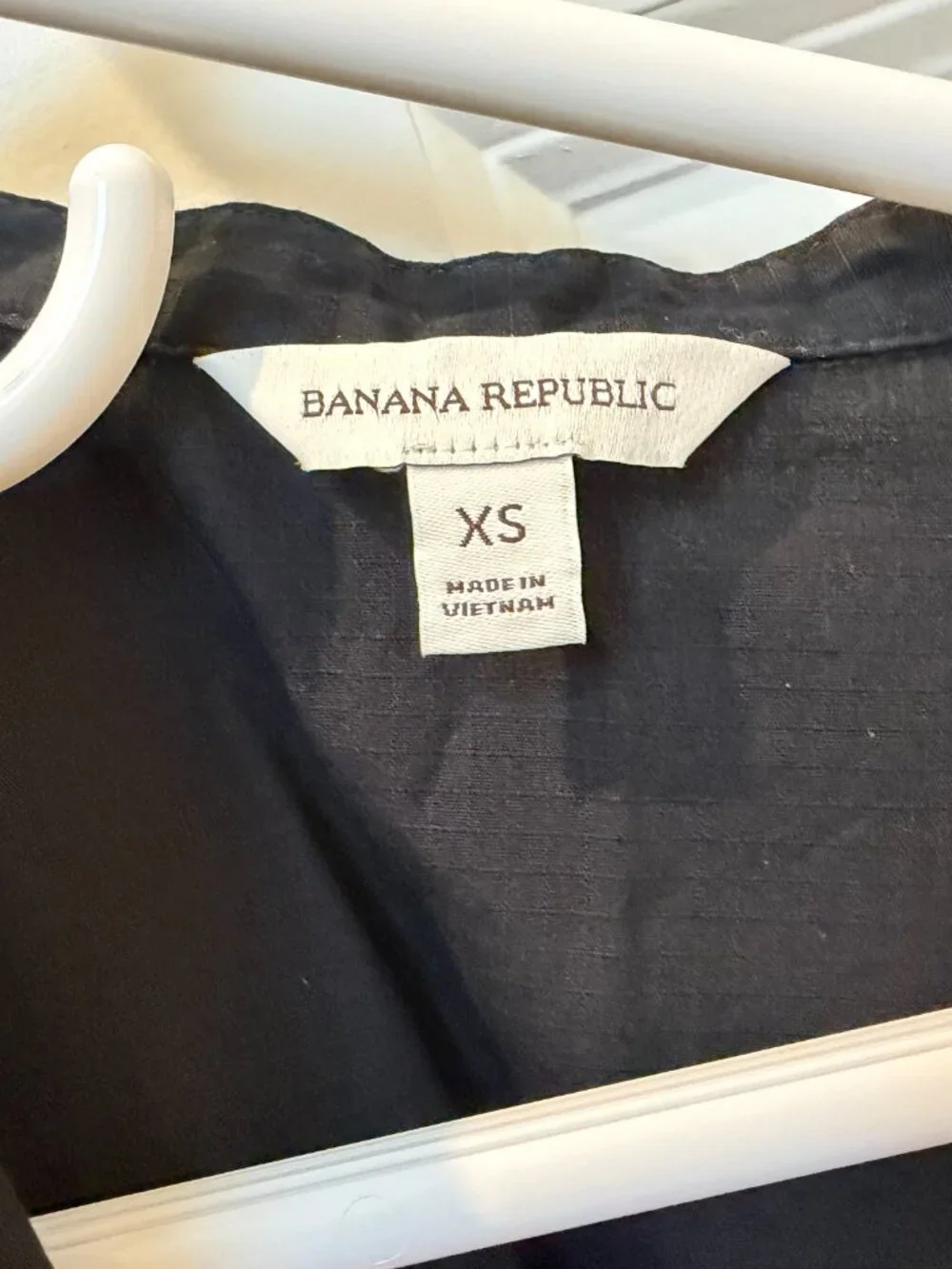Banana Republic Stretch-Cotton Puff-Sleeve Top in Black